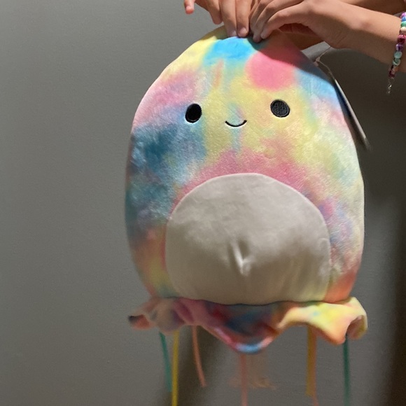 BRAND NEW SQUISHMALLOW 11” TIE DYE JELLYFISH! YEAR 2021. NWT. - Picture 5 of 9